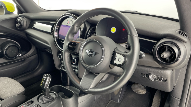 MINI Hatchback 135kW Cooper S Level 2 33kWh 3dr Auto Electric Hatchback